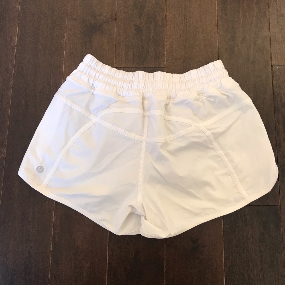 White Lululemon tracker short V 4”